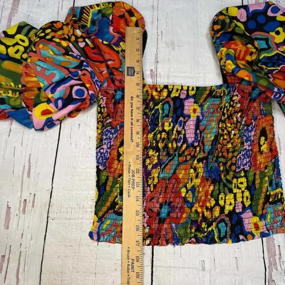 Live 4 Truth Smocked Abstract Graffiti Print Puff Sleeve Crop Top - Picture 8 of 8